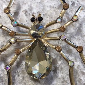 Spider Pin Brooch  Gold tone Rhinestone Crystal